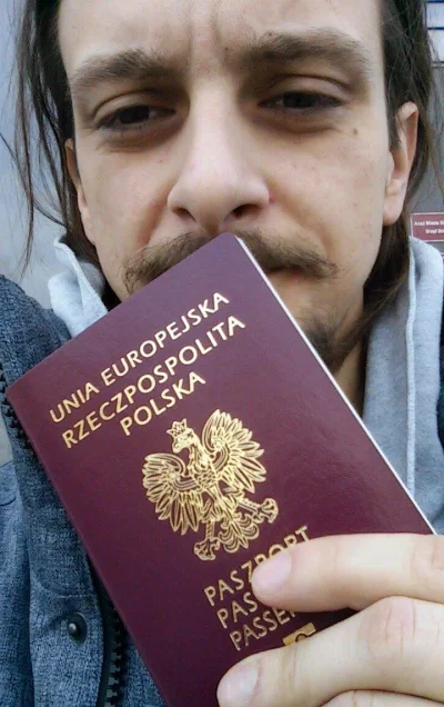 iskra-piotr - Mirki! :D Właśnie odebrałem #paszport
Jeszcze tylko wiza i mogę jechać...