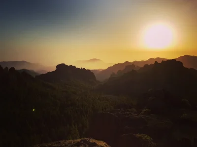 mdfk - Wczorajszy zachód słońca uchwycony na jednym ze szczytów Gran Canarii <3.

#...