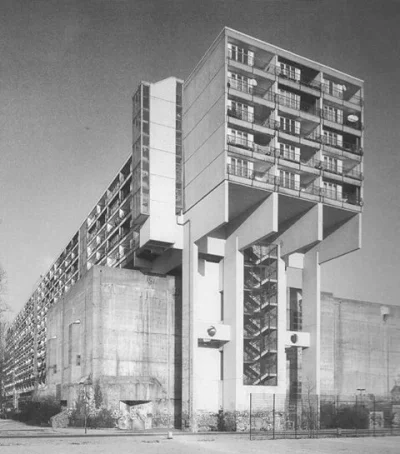 bynon - "Pallasseum" Blok mieszkalny nad bunkrem.
Kleistpark, Berlin. Budowa 1972-77...