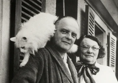 edytq - Paul Klee ze swoim kotem Bimbo <3 
#klee #koty #malarstwo
