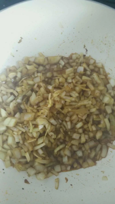 Qardius - #gotujzwykopem #studbaza
Na obiad cebula z ryżem w sosie własnym i przypra...