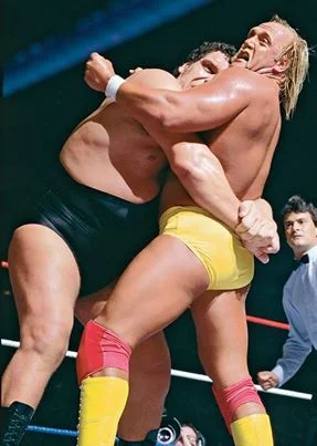 kamdz - Hulk Hogan wrzucił na swojego fejsa takie foto i podpisał je:


 One day Andr...