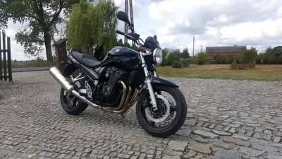 ludol - Dajcie plusa komarkowi aby dobrze się prowadził i mało palił #motocykle #moto...