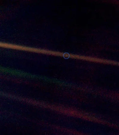 p.....3 - #kosmos #ziemia #palebluedot

Tak, tak, ta zaznaczona kropeczka to Ziemia w...