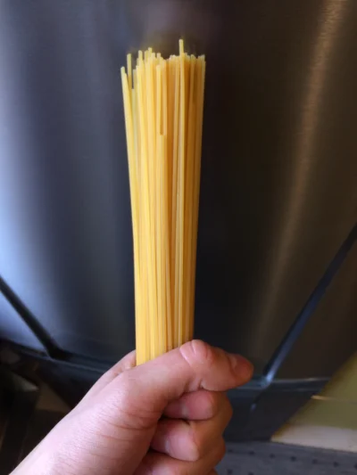 Baartooo - Nigdy nie potrafię ocenić ile makaronu do spaghetti mam wziąć żeby była od...