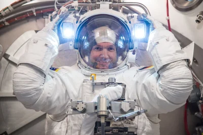 Assailant - Astronauta ESA testuje nowe oświetlenie do hełmu w NASA:

#kosmos #esa #n...