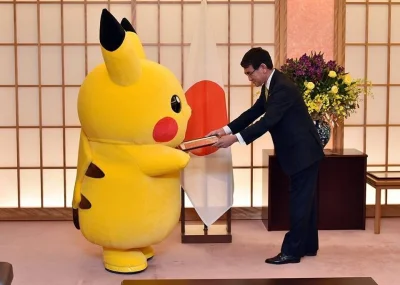zafrasowany - Minister Spraw Zagranicznych Japonii, Kono Taro oficjalnie mianował Pik...