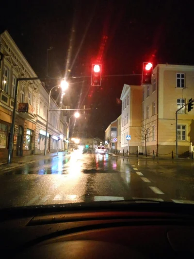 FajnyTypek - Jazda bez celu z Trójką <3
#nightdrive #topwszechczasow