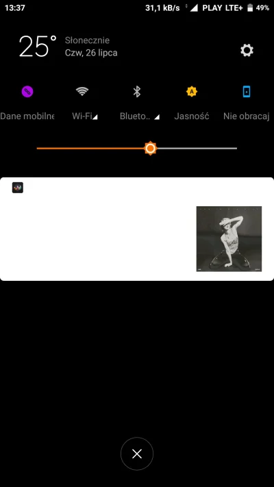 S.....a - Da się jakoś naprawić to powiadomienie z Deezer-a po zastosowaniu ciemnego ...