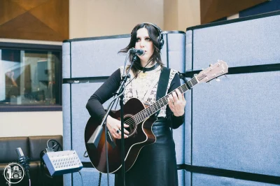 Drone - Chelsea Wolfe

#kobietyzgitarami