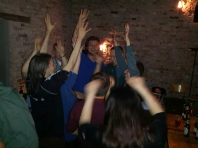 W.....a - Wykopki też umieją tańczyć! Foto z poziomu baru :> #gdansk #trojmiejskiewyk...