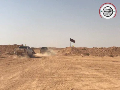 R.....7 - Wojska Irackie i Wojska Syryjskie spotkały się na granicy, wyrównały teren ...