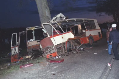 jaxonxst - Dzisiaj obchodzimy 25 Rocznicę katastrofy autobusu w Gdańsku. W wypadku au...