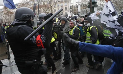 darbarian - @varsaviak: Mam czasami wrażenie że to nie są policjanci z francjii tylko...