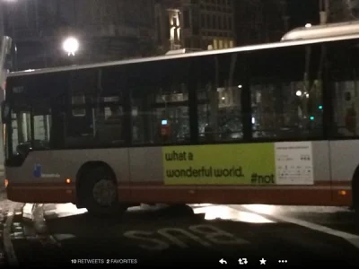 anonimowy_kot - Napis na jednym z autobusów wykorzystanych do blokady policyjnej 
#b...