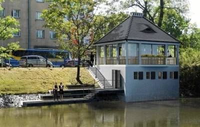 MiejscaWeWroclawiu - Kiosk nad fosą zaprojektował Max Berg. Kiosk najpierw pełnił fun...