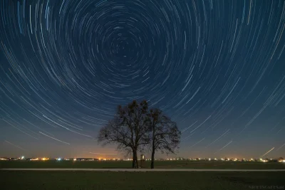 Nightscapes_pl - Czasami człowiek musi bo inaczej się udusi. 

#fotografia #astrofo...