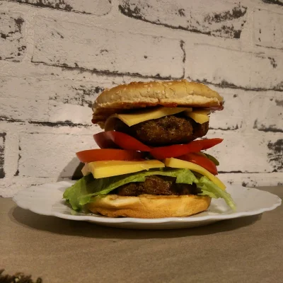 salut_captain - Wszystkie restauracje mogą się schować przy domowym burgerze 

#gotuj...