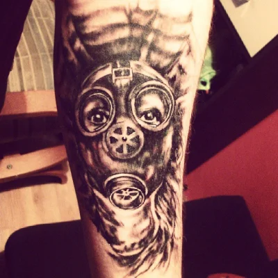 H.....n - Nowe maleństwo. :)

#tatuaze #tatuazboners #chwalesie #nuclear #postapokali...