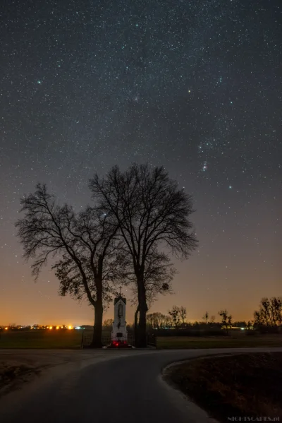 Nightscapes_pl - Resztki zimy na niebie w postaci gwiazdozbioru Oriona. 

#fotograf...