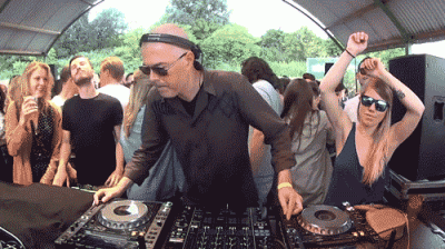 Sickstee - Świeżość to podstawa.

#gif #heheszki #boilerroom