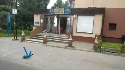 elektryk91 - Szlachta nie kupuje w Biedronce. Szlachta kupuje w sklepie, którego strz...