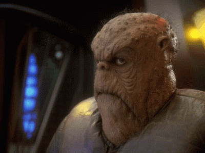 Patres - #gif
Kiedy żona pyta mnie czy znowu marnuję czas na te głupie filmiki bez d...