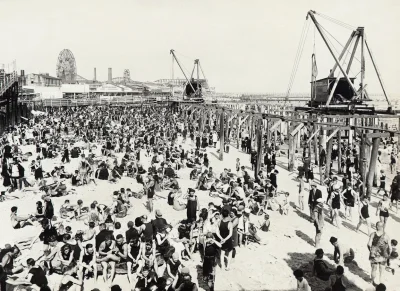 N.....h - Tłumy na plaży w Coney Island.
#fotohistoria #1922