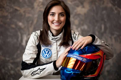 Dziekan5 - Oto Tatiana Calderon. Będzie startować w Formule 3 w zespole Carlin Volksw...