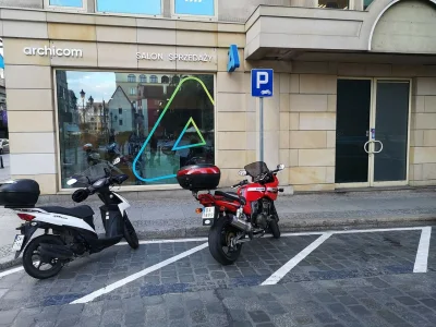 gbyrka - #wroclaw #motocykle

Przy pl. Solnym powstał właśnie parking motocyklowy