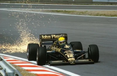 Ptasi0r - @GigaCzad: Lotus 98T, z wygladu badass a z dzwieku jeszcze lepiej