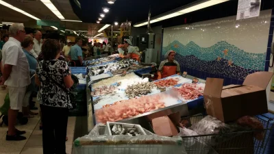 ziobro2 - Dzis na obiad jakas rybka, jest z czego wybierać w tutejszym markecie Merca...