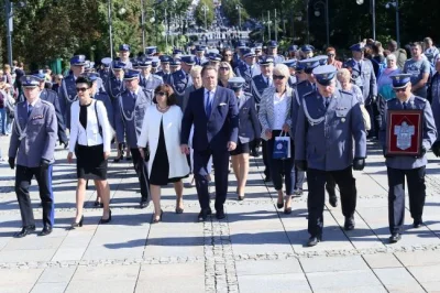 kontrowersje - nie wiedziałem, że nadkomisarz Władysław Słoik został wiceministrem MS...