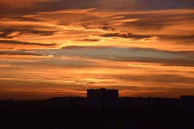 Crypton3 - Zachód słońca w Katowicach nad os. Tysiąclecia.
#fotografia #mojezdjecie ...