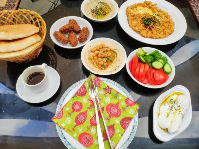 kotbehemoth - #jemprzeciez <- mój tag z pysznym jedzeniem

To jeszcze raz palestyński...