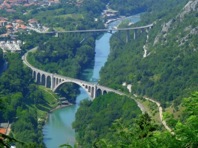 B4loco - Most Solkański w Słowenii. Most o długości 220 metrów zbudowany przez wiedeń...
