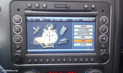 pogop - Któreś radio z Alfy 159 ma bluetooth do prowadzenia rozmów przez telefon? Cho...