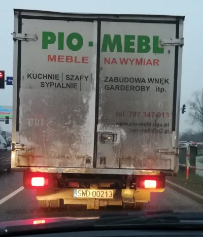 koki - Ej Janusz, nie mam pomysłu na #nazwafirmy
- e no Pioter, postawisz flaszkie i ...