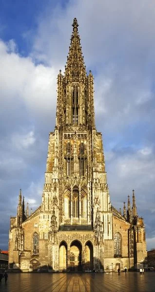 kono123 - Katedra w Ulm, Niemcy

Budowę rozpoczął Heinrich Parler w końcu XIV w. Wn...