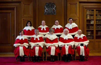 wrednota - W Sądzie Najwyższym w Kanadzie orzekają Mikołaje :) #heheszki #prawo #ciek...