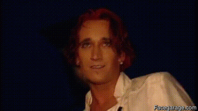 1z10 - Iś Troje. 
#gif #michalwisniewski