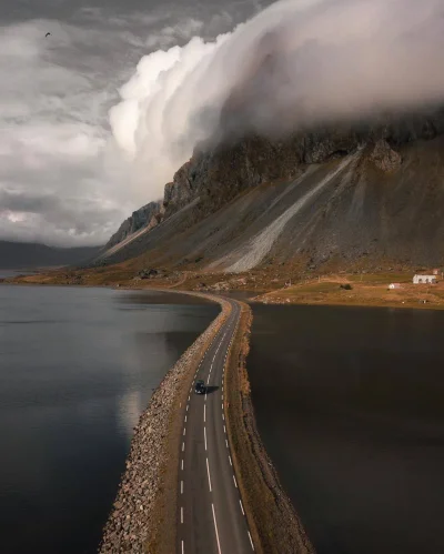 Artktur - Islandia
fot. Brenton Weihrauch

Odkrywaj świat z wykopem ---> #explowor...