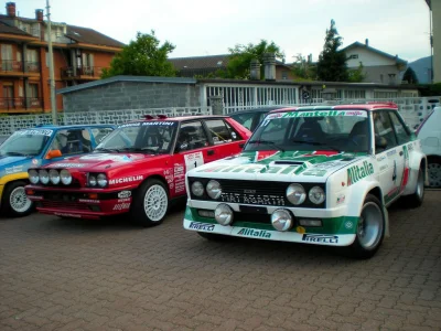 vanschorst - > Fiat 131 Abarth. Stara Lancia Delta

@reefer_madness: Ech...klasyka!