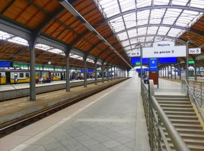 subterranean4 - pociąg do stacji Jelcz Laskowice
przez stację Siechnice
Jelcz Miłoszy...