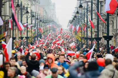 Lodz - @Lodz: Świętujemy! #lodz #patriotyzm #polska #swietoniepodleglosci