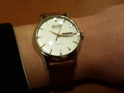jastrzabnakonarze - Moj pierwszy "prawdziwy" zegarek. Niby zwykly Tissot ale z paskie...