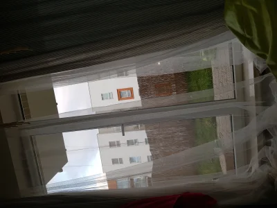 catch - @jablkawmasle: okna duże, musi być tak. Poza tym nie przeszkadza mi, mam tani...