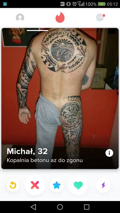 Kapitalis - XDDD 

#tinder #niebieskiepaski #tatuaze