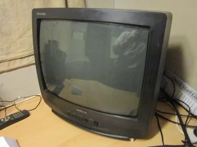 dach - @Kulek1981: Zakrzywione telewizory były już od dawna ( ͡° ͜ʖ ͡°)