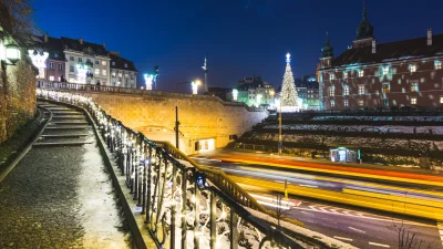 gonera - Widok na pl. Zamkowy w Warszawie.

Nikon D7100
14mm 1sec f/4.0 iso 100

...